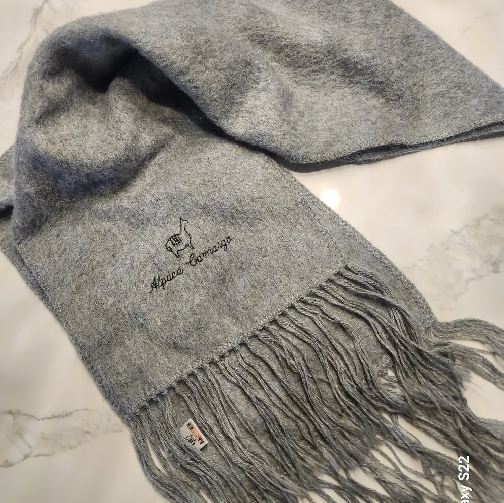 Alpaca Camargo Peruvian Alpaca Wool Gray Scarf EUC